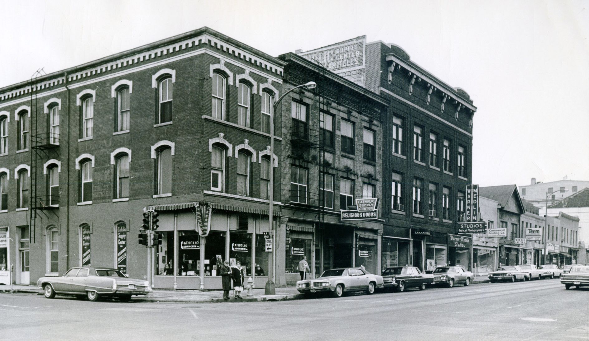 19691117 -- Former Dixie Cafe, Hickey Block